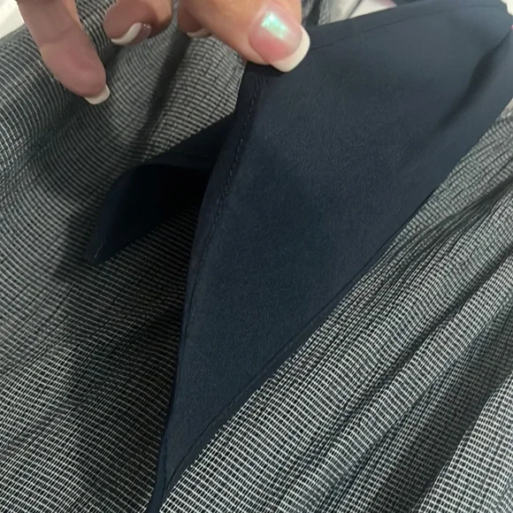 Ellen Tracy navy xl tank - Picture 7 of 10